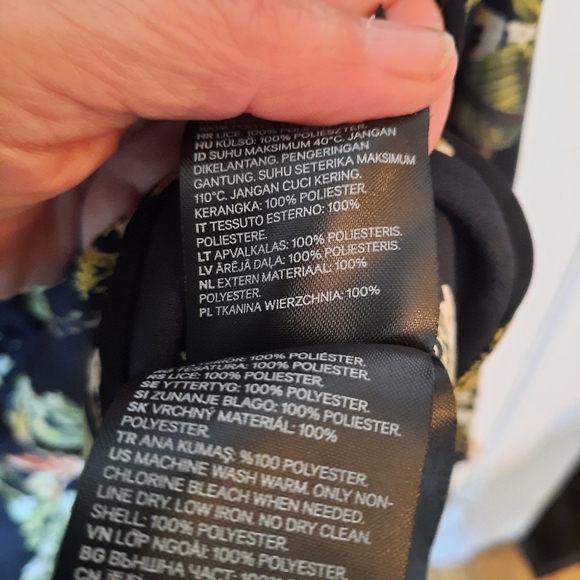 TOO LATE !  TOPS FOR 16$  Blouse with trending colors - Picture 6 of 9